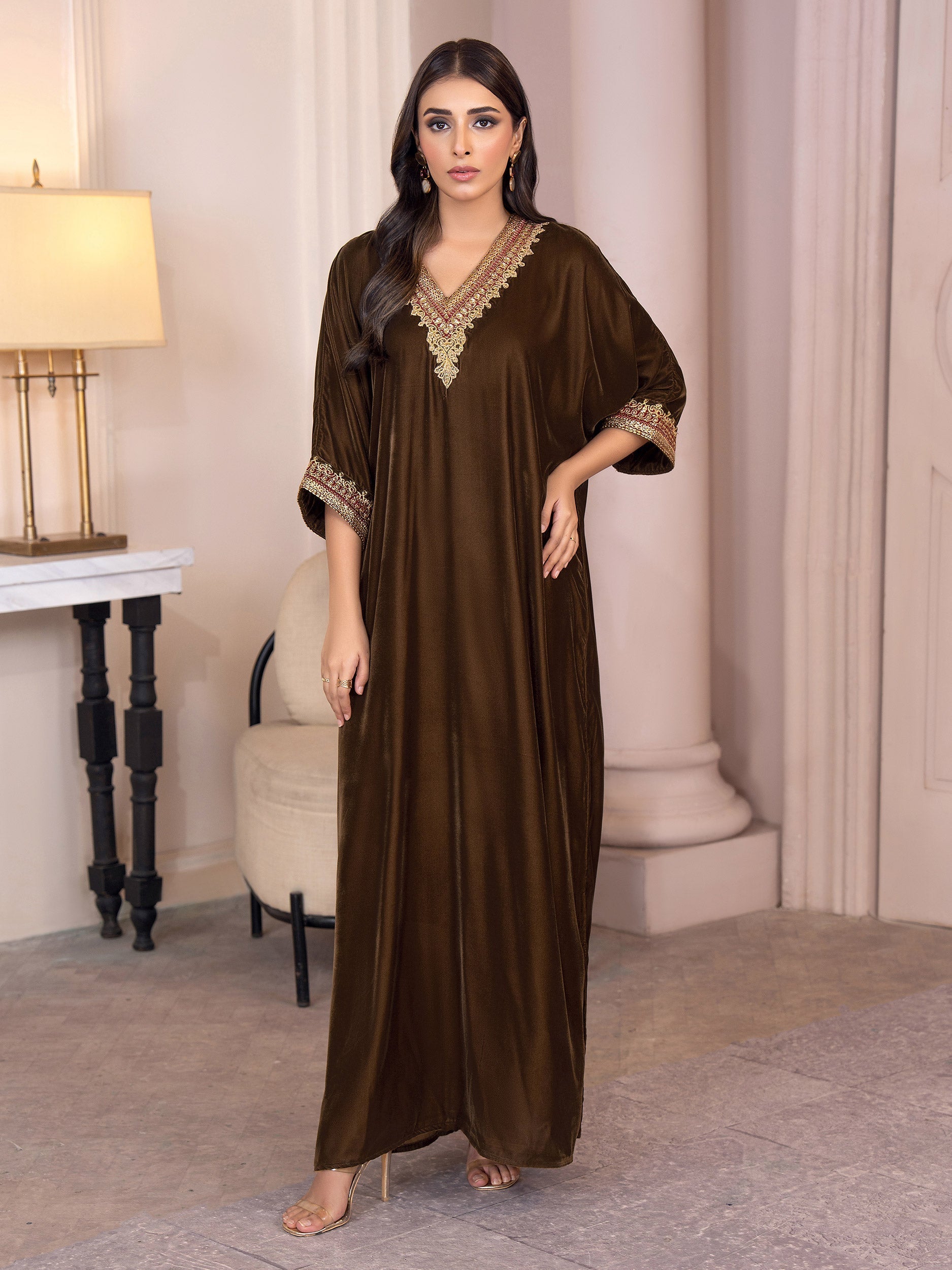 Velvet Kaftan-Embroidered(Pret)
