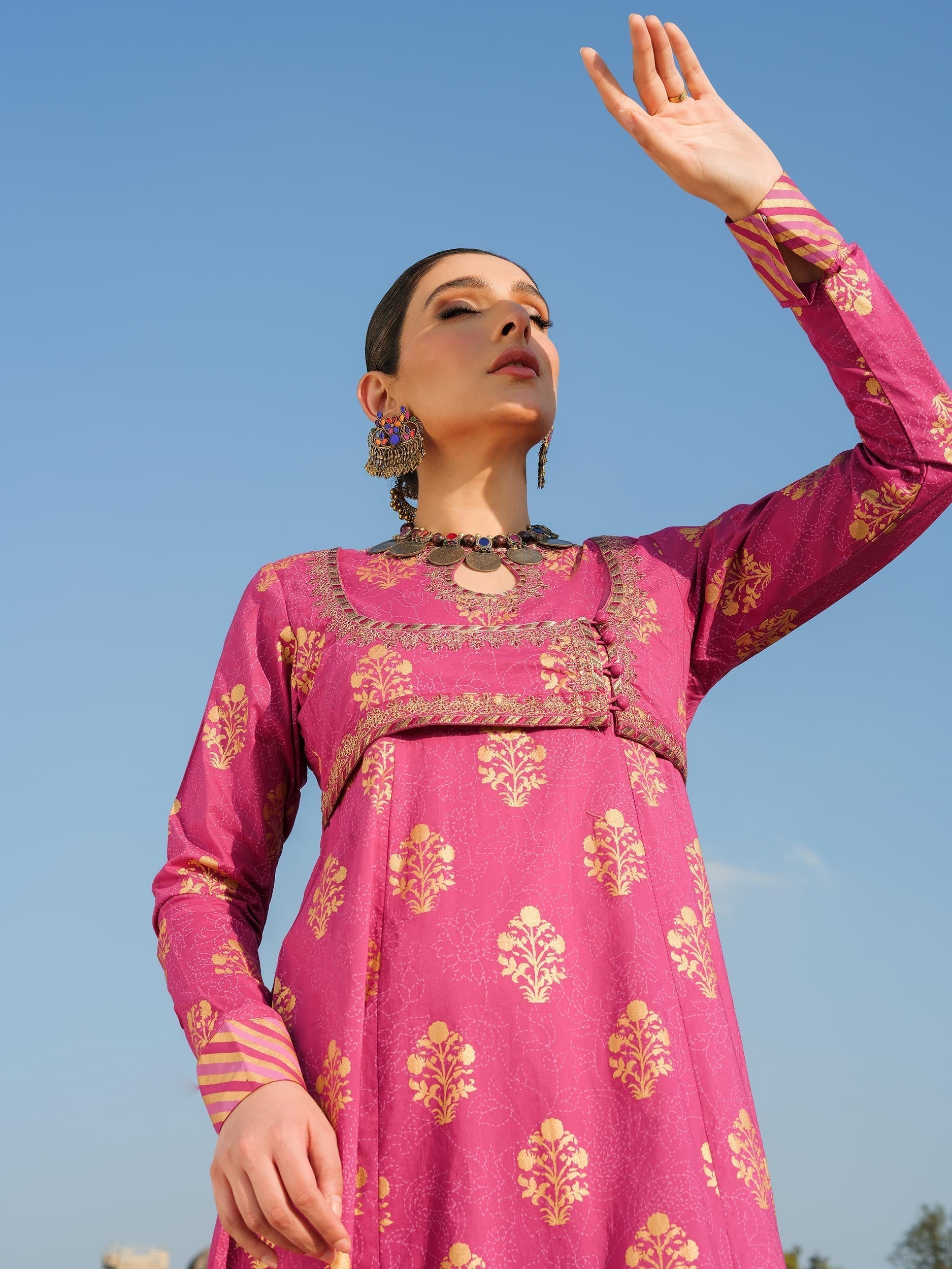 Cambric Pishwas-Embroidered (Pret)