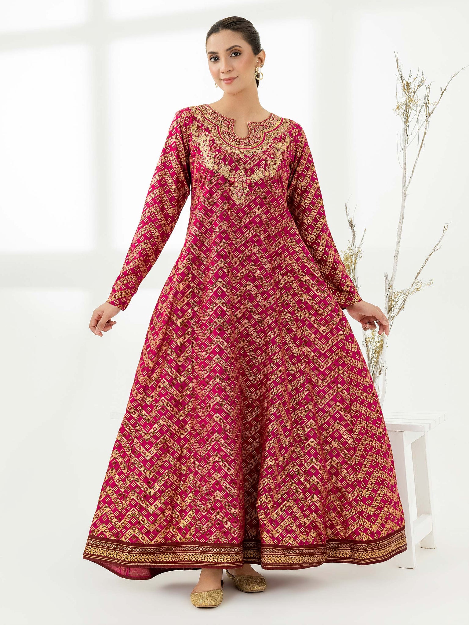 Lawn Pishwas-Embroidered (Pret)