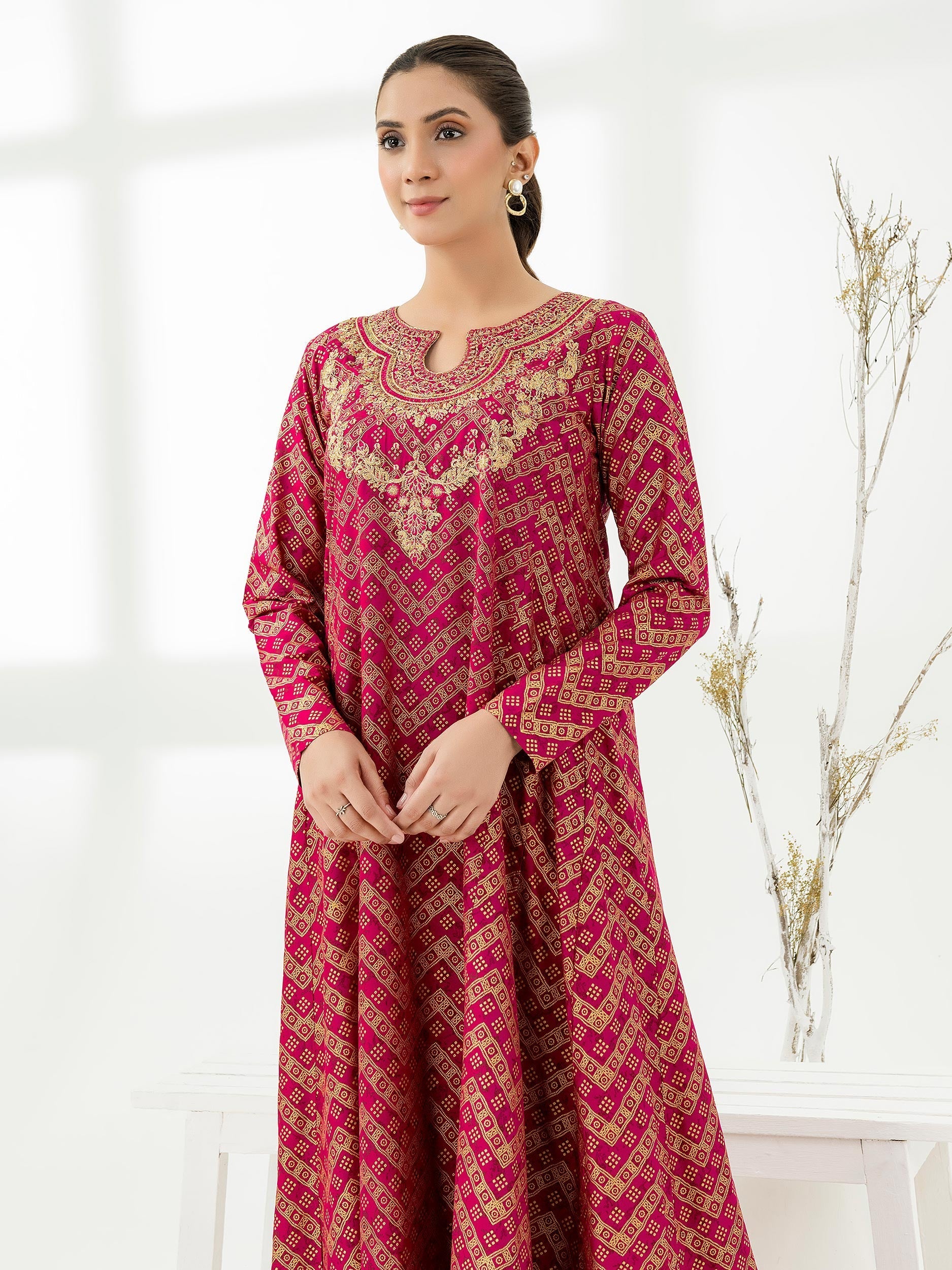 Lawn Pishwas-Embroidered (Pret)