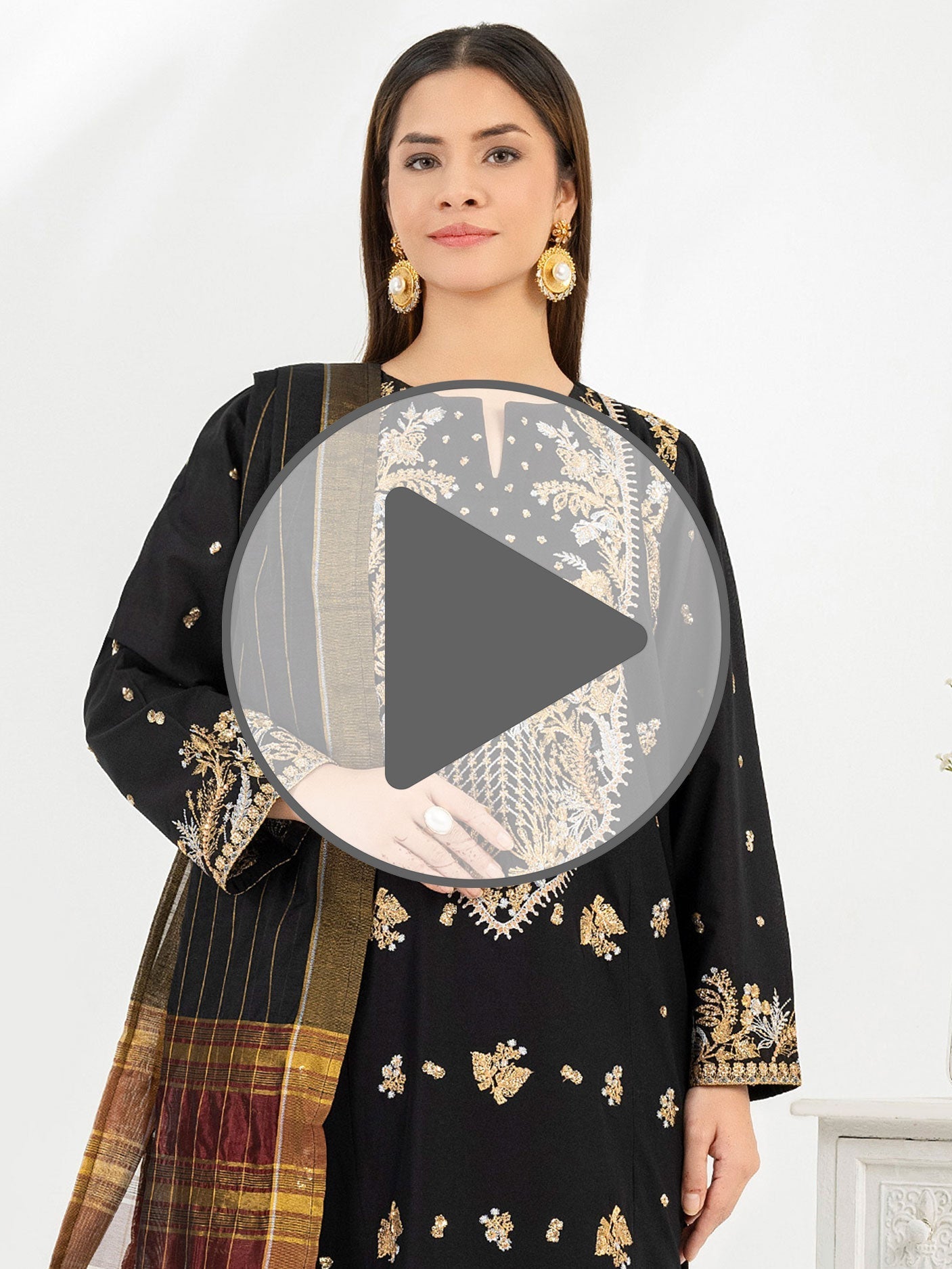 2 Piece Lawn Suit-Embroidered (Pret)